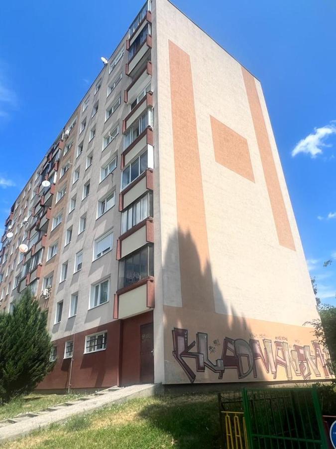 Appartamento Apartman Solid, Bratislava Esterno foto